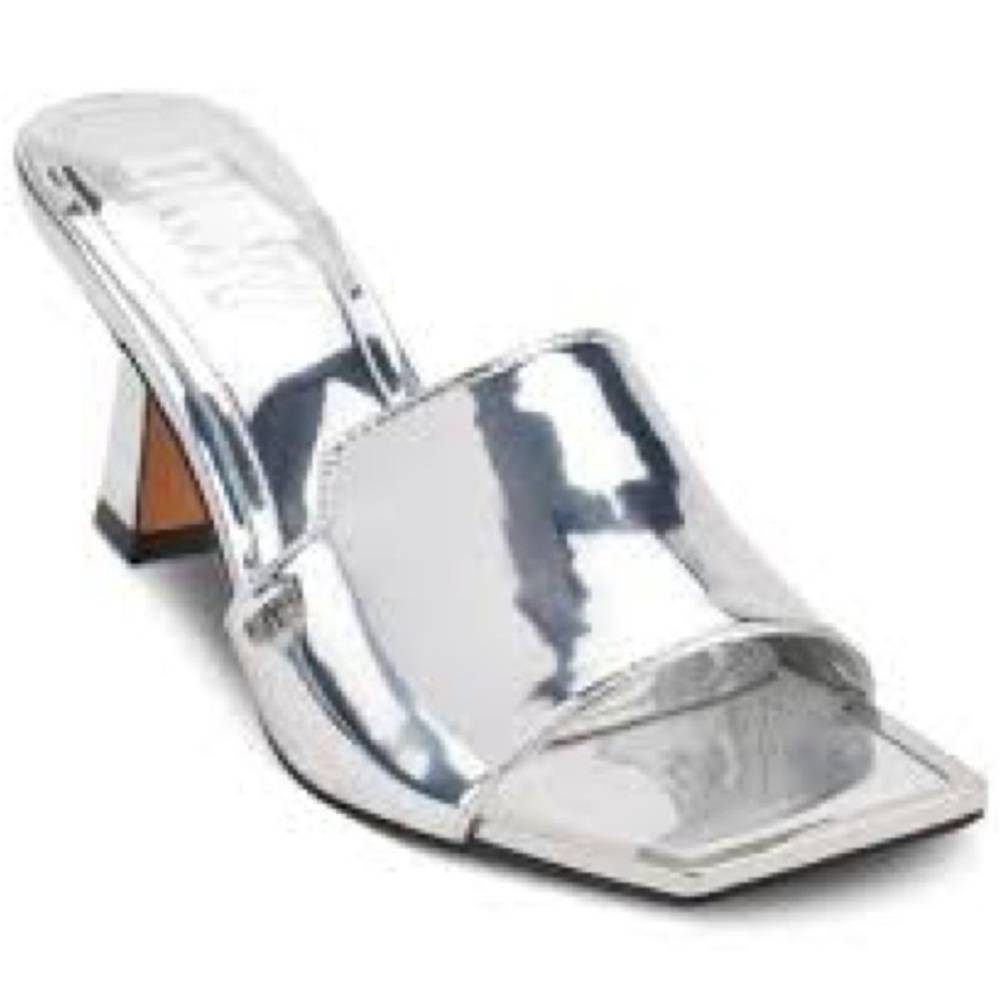 NWT DKNY Silver Kailyn heel sandals size 7
